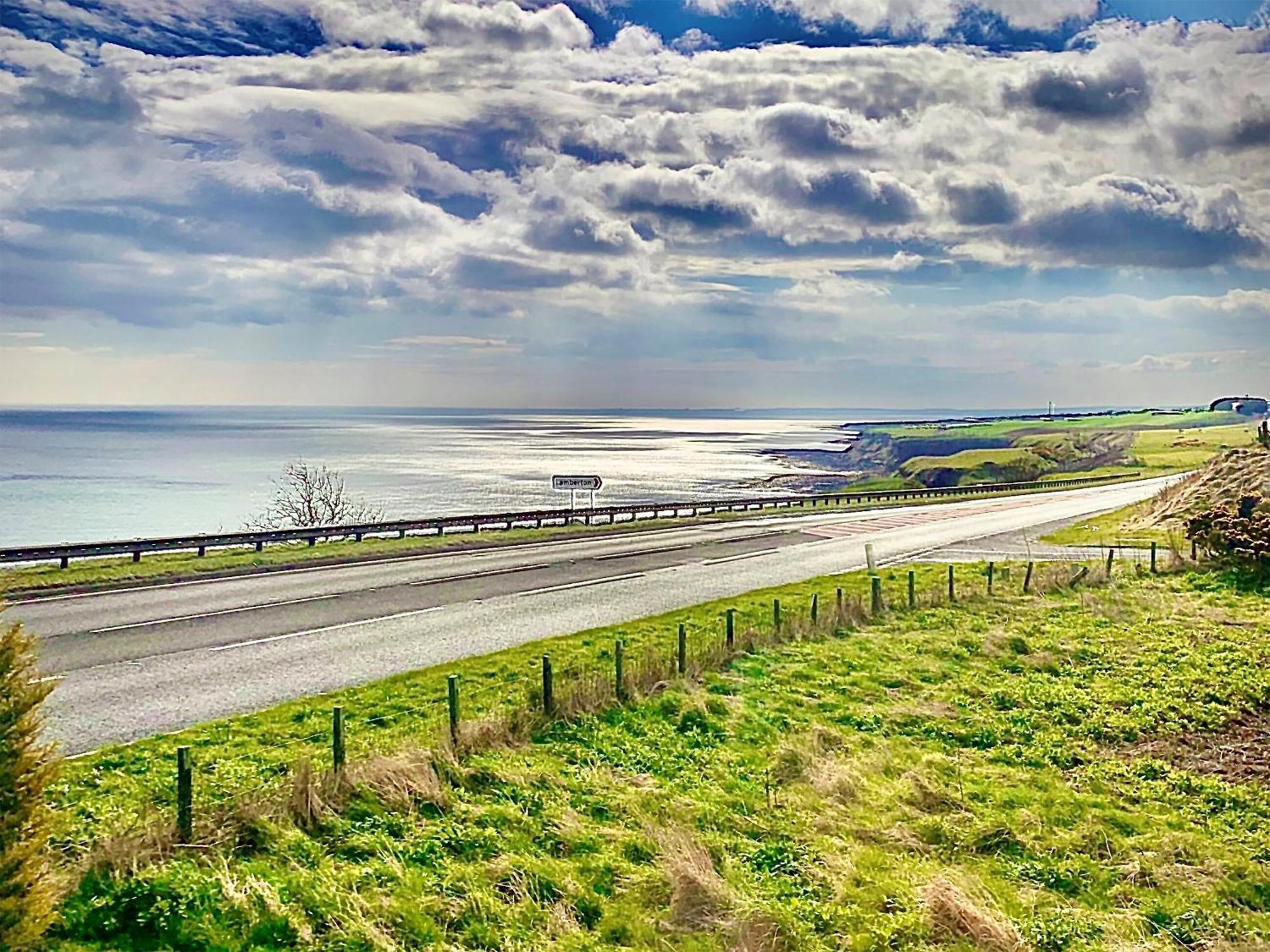 Sea View At Lamberton Villa Burnmouth Exteriör bild
